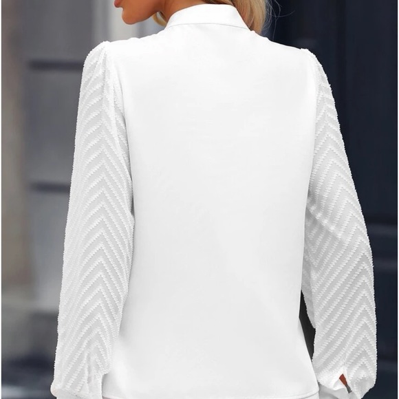 New white notched neck long sleeve top - Picture 4 of 5